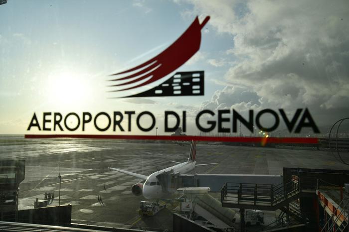 L'aeroporto di Genova (Ansa)