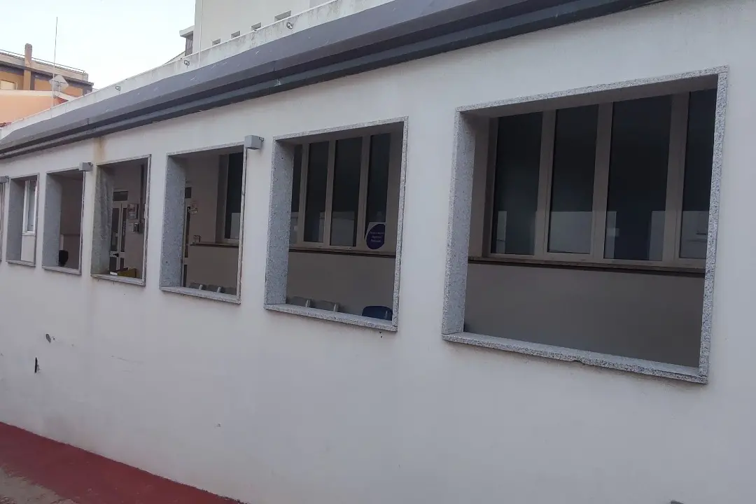 La Maddalena, l'ingresso del Pronto soccorso (foto Ronchi)