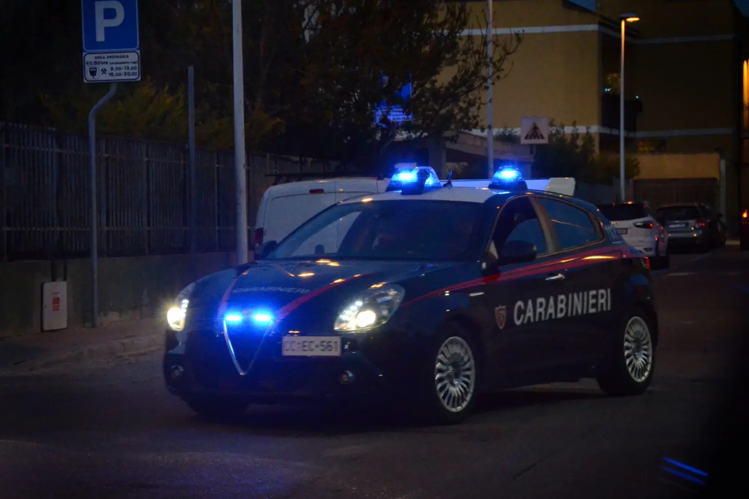 Un'auto dei carabinieri (foto Murgana)