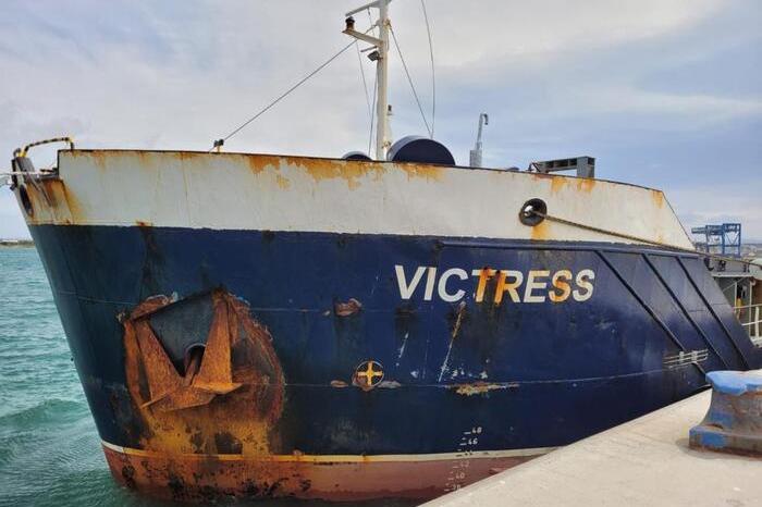 Gravi carenze di sicurezza, cargo bloccato al porto di Cagliari