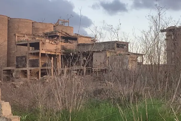 L'ex Cementir a Porto Torres (foto Pala)