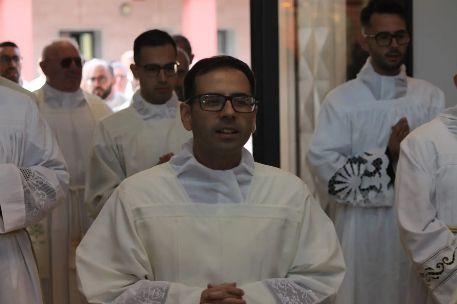 Paolo Balzano durante una celebrazione religiosa (foto concessa)