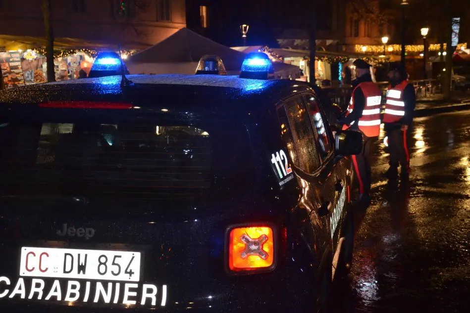 (foto carabinieri)