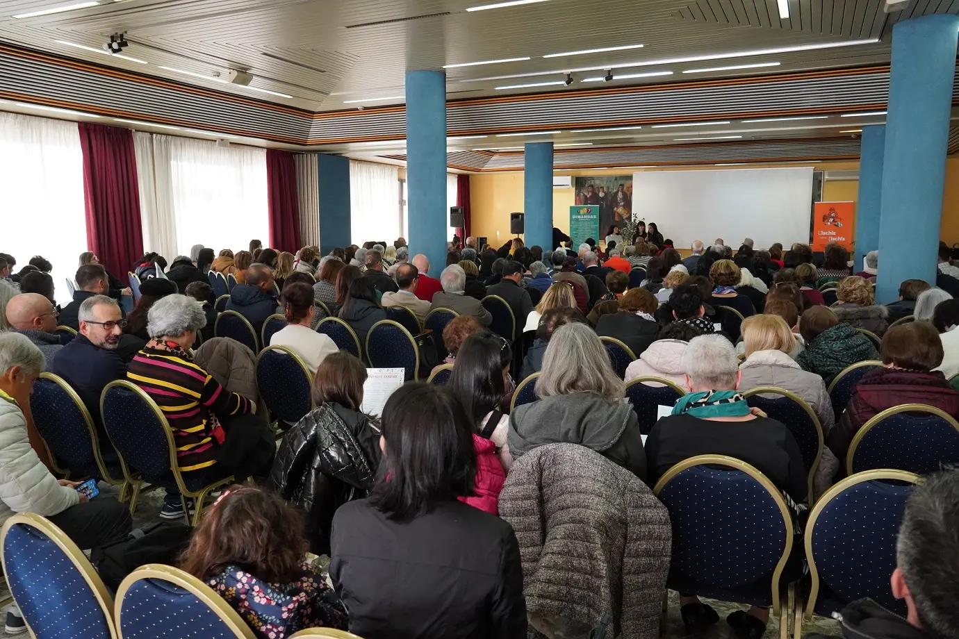 Un affollato incontro dell'Istituto Bellieni (foto G. Marras)