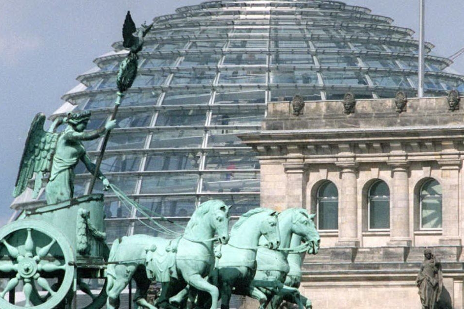 Il Parlamento di Berlino (Ansa)