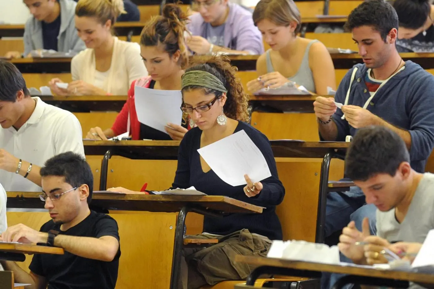 Foto Matteo Corner - LaPressecronacaMilano 4 09 2012 Esame di ammissione alla facoltà di medicina all'università statale di Milano Nella Foto un momento del Test