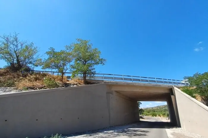 Macomer, lavori completati su un tratto della 131 (foto Ansa)