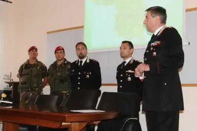 La conferenza stampa che illustra i dettagli della cattura