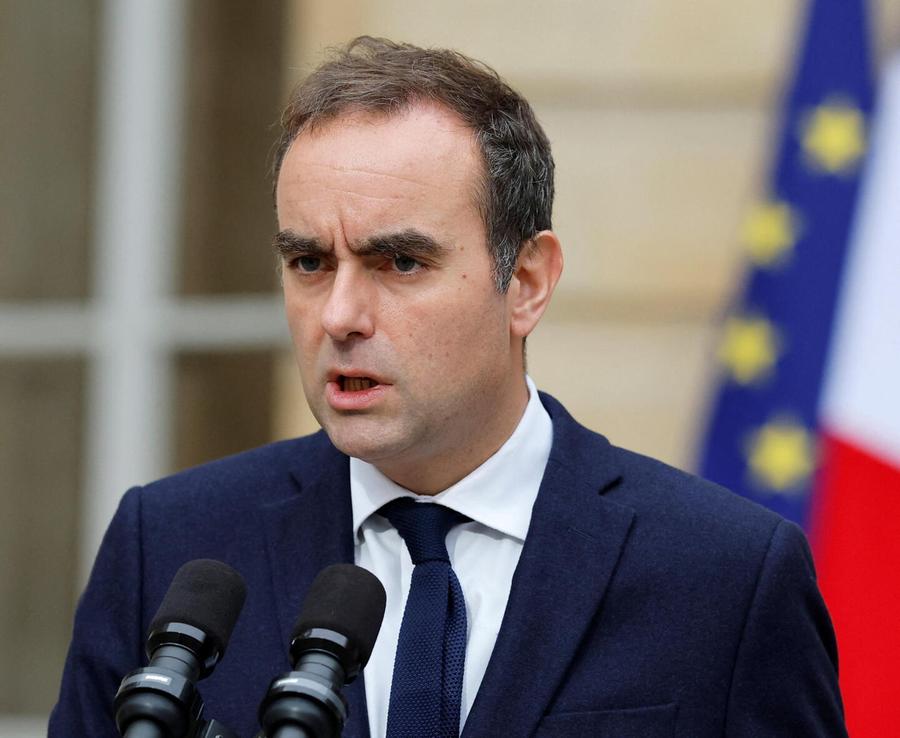 Tasse e tagli, la Francia verso la manovra