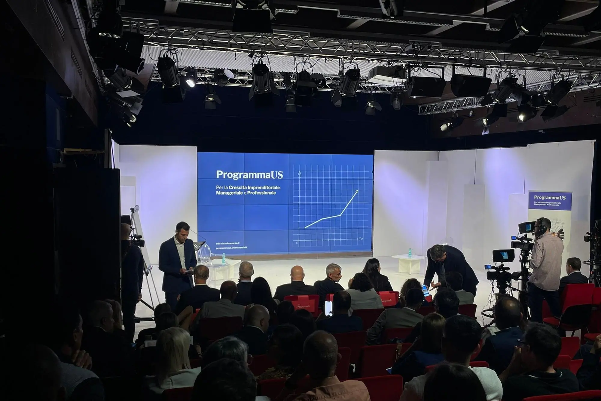 La presentazione a Cagliari