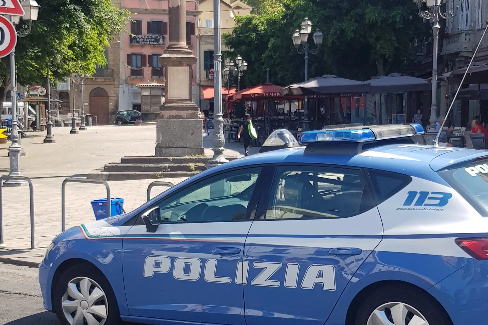 Polizia in piazza Yenne
