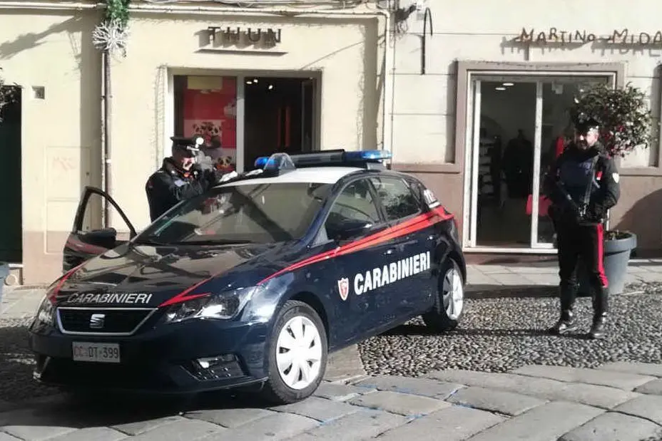 I militari (foto carabinieri)