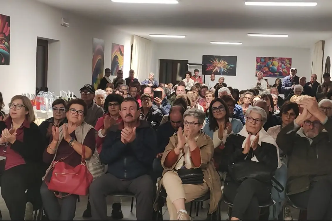 Santa Teresa Gallura, Ponzesi e teresini all'incontro del 5 dicembre scorso (foto Ronchi)