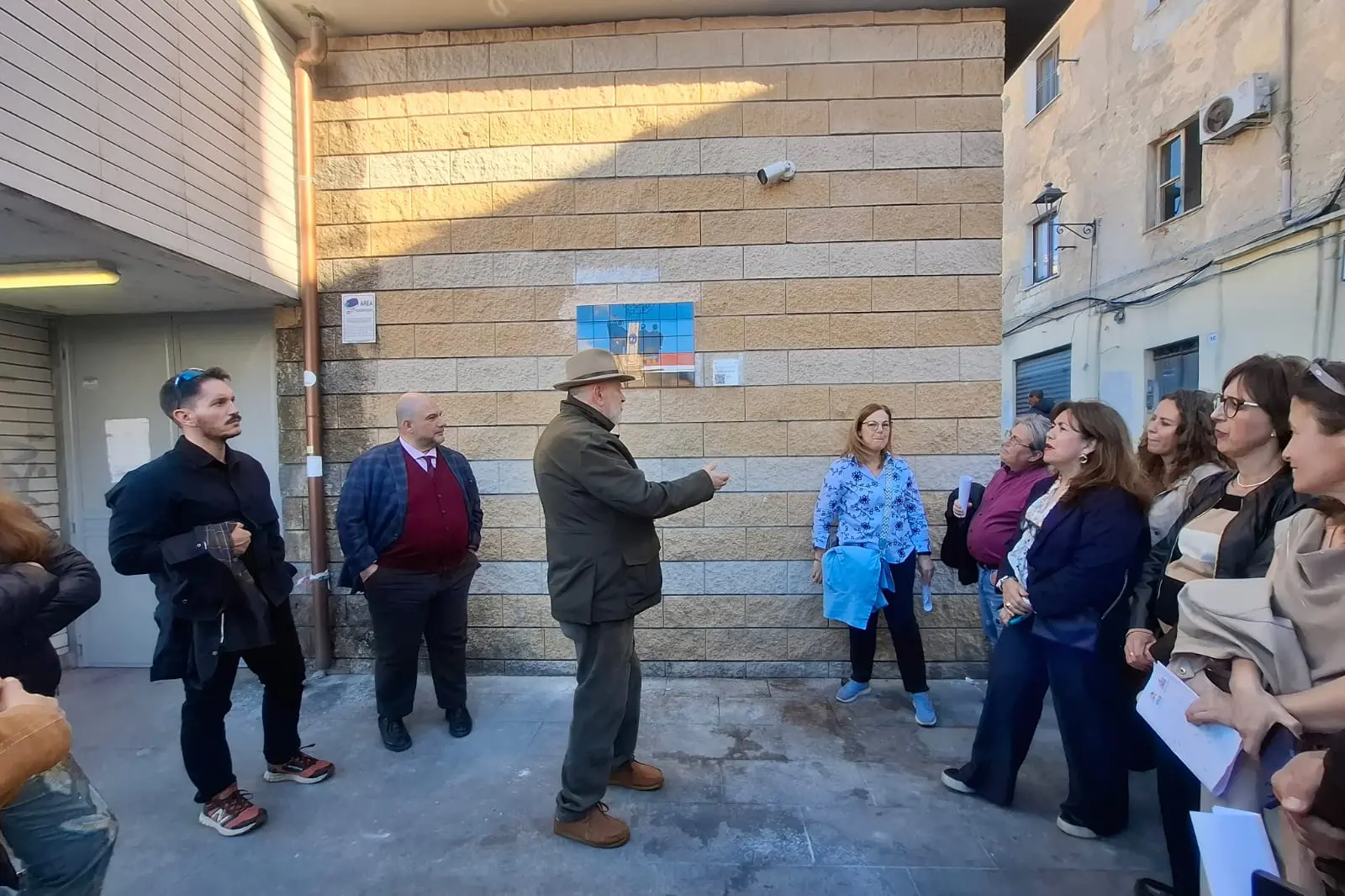 Un momento del tour dedicato alle 13 opere celebrative dei Candelieri