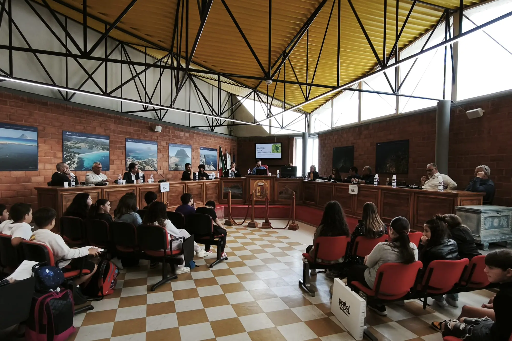 I ragazzi in Consiglio comunale a Loiri Porto San Paolo