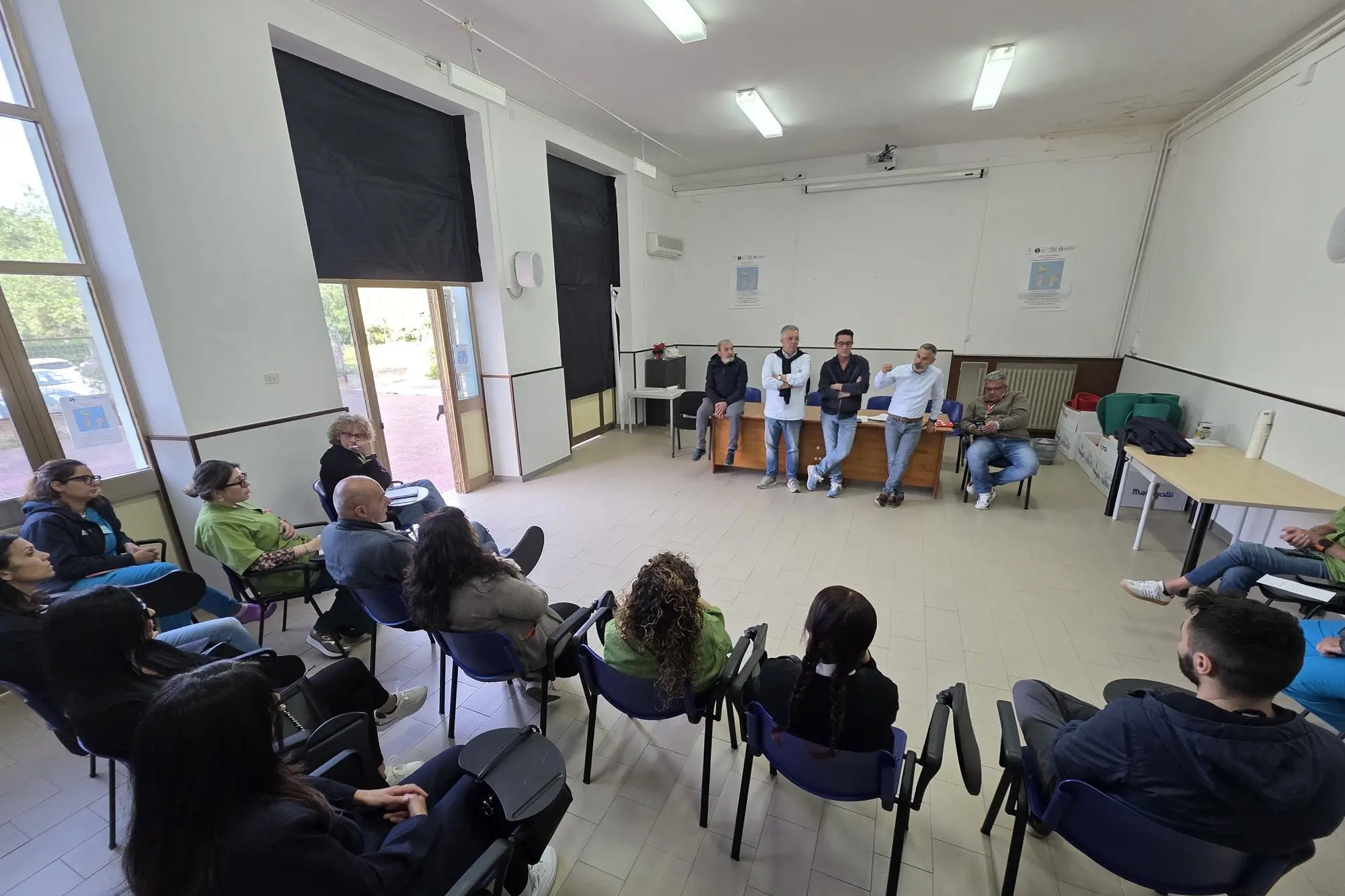 Un incontro, nei mesi scorsi, dei sindacati con i lavoratori della GeNa