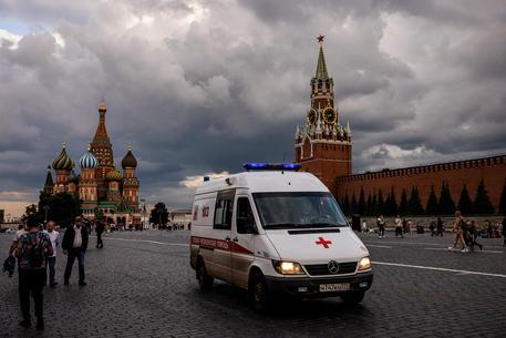 Incidente a sud di Mosca, coinvolto un autobus: cinque vittime e decine di feriti