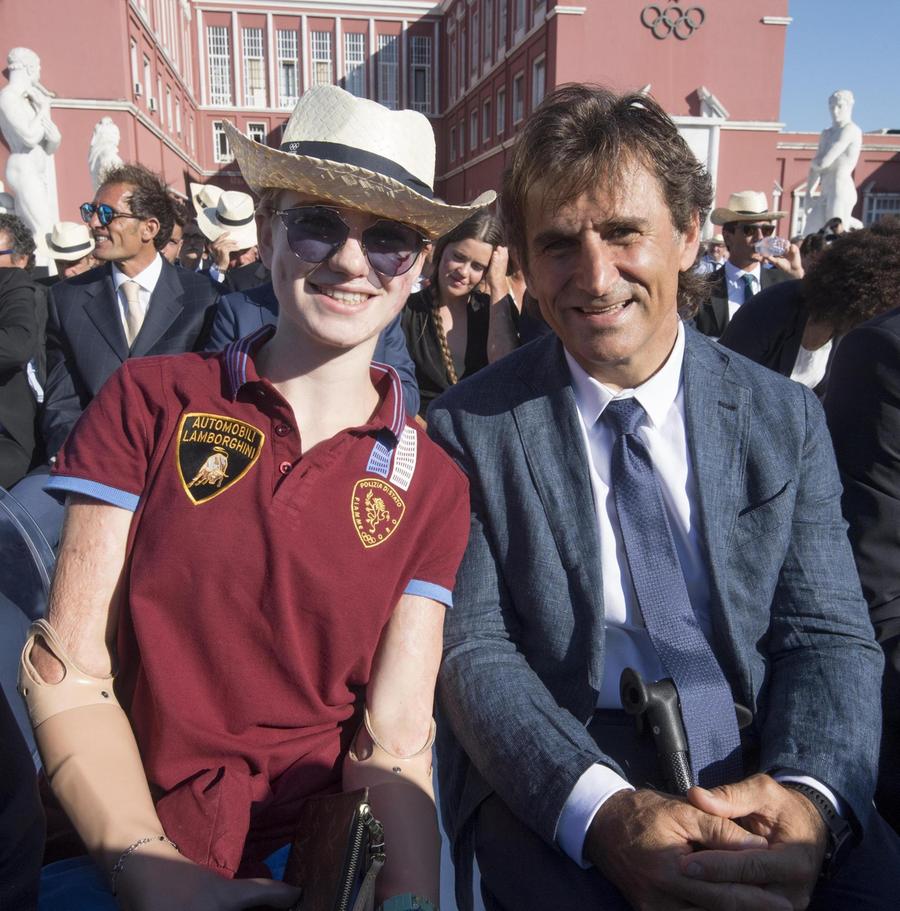 Zanardi, l’emozionante ricordo di Bebe Vio: «Mi hai dato la forza per ripartire»