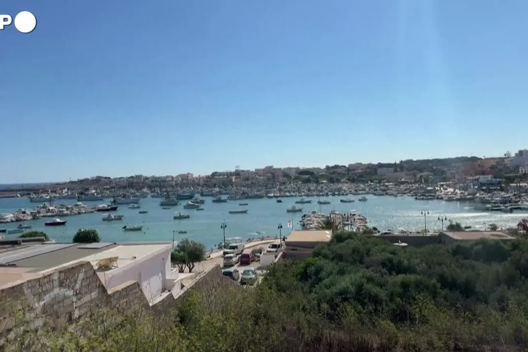 Relitti sommersi e mari caldi minacciano i pescatori di Lampedusa