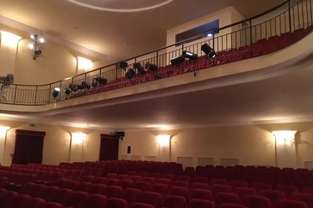 Il teatro Grazia Deledda (foto Orbana)