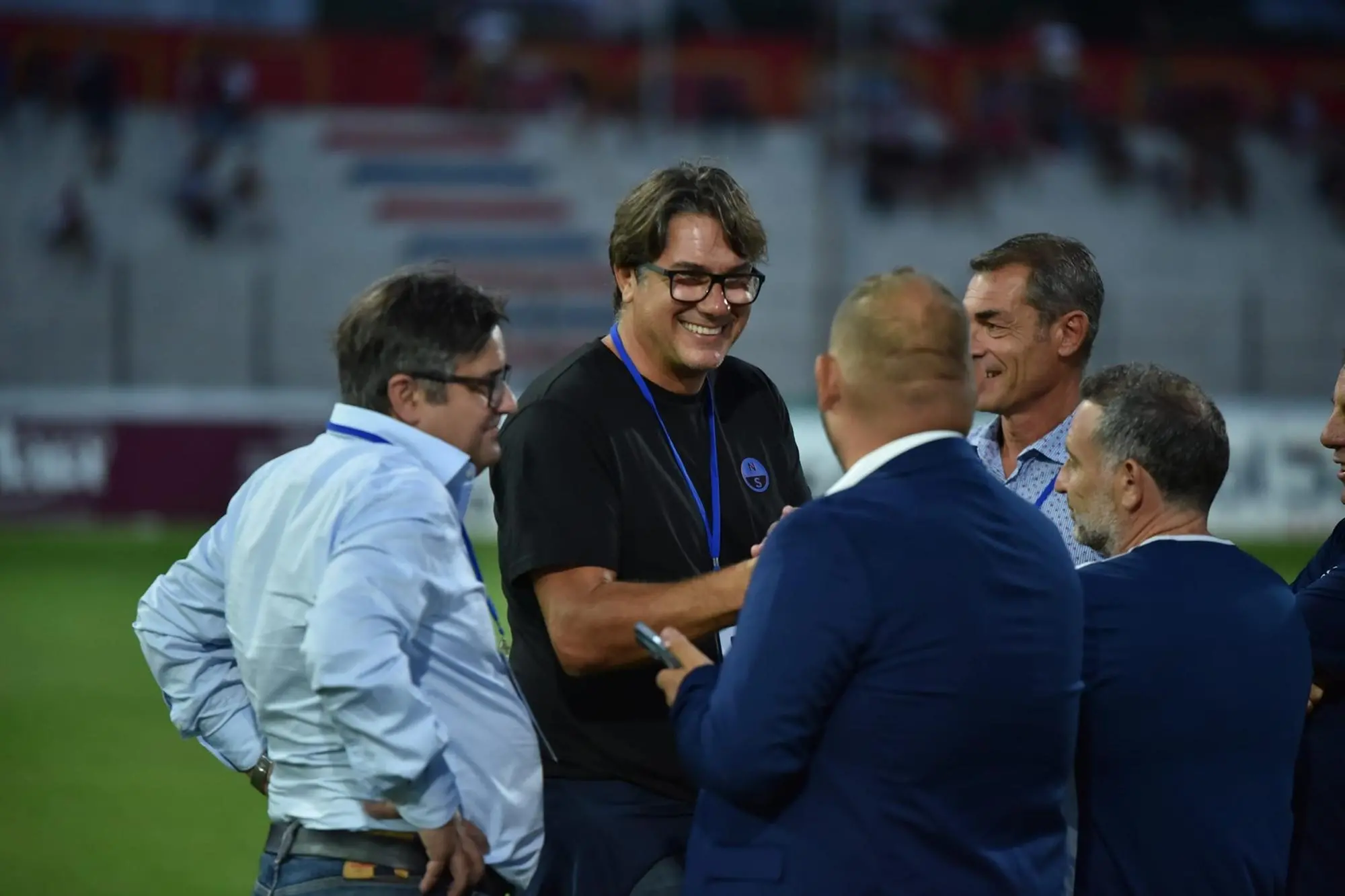 I dirigenti rossoblù (foto Torres-A. Sanna)