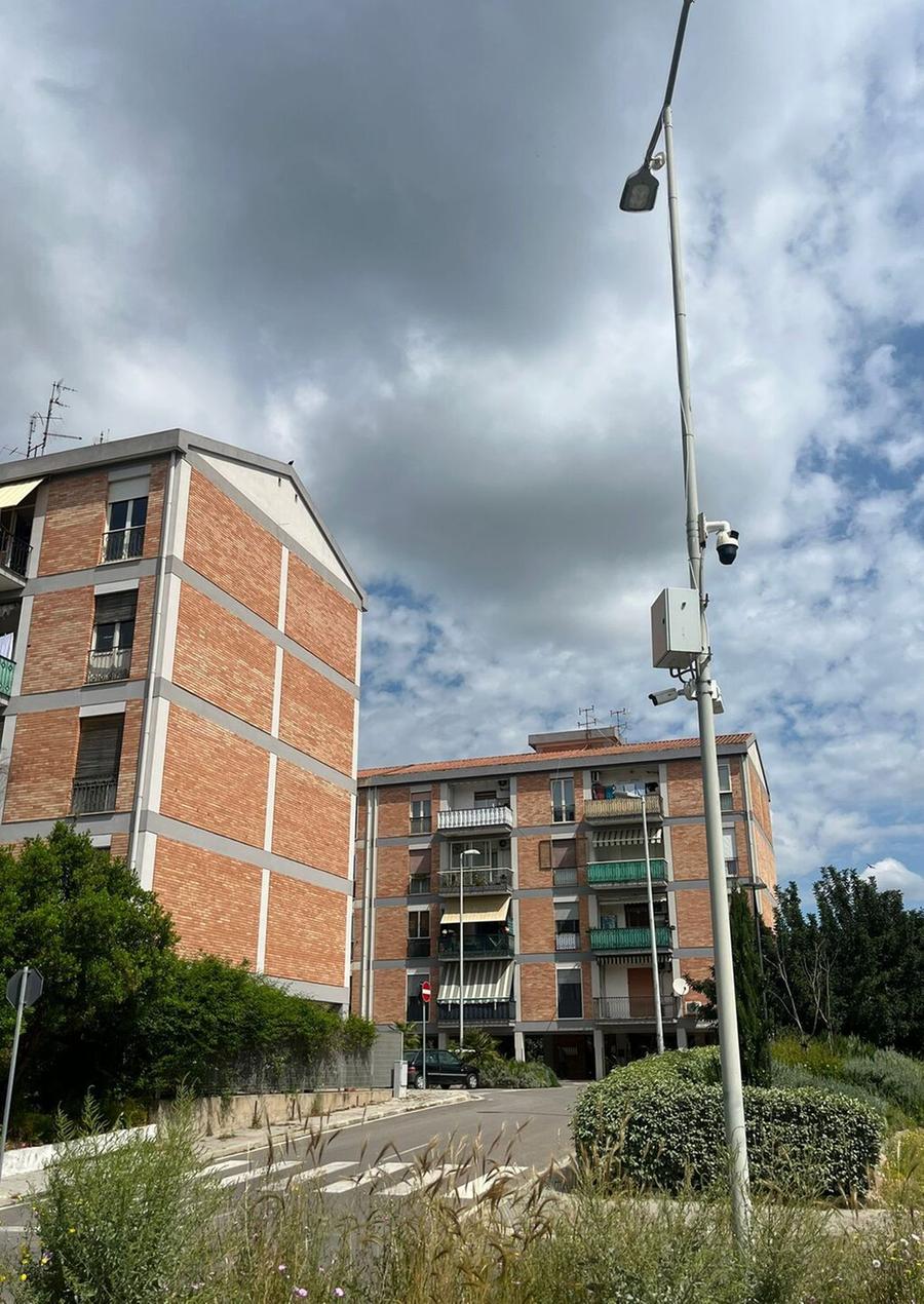 Comunità sotto choc: «Trovate subito il responsabile»