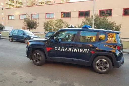 I carabinieri durante gli arresti