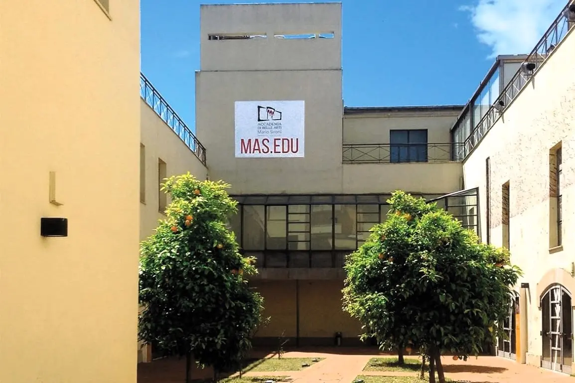 L'ingresso del Mas.Edu di Sassari