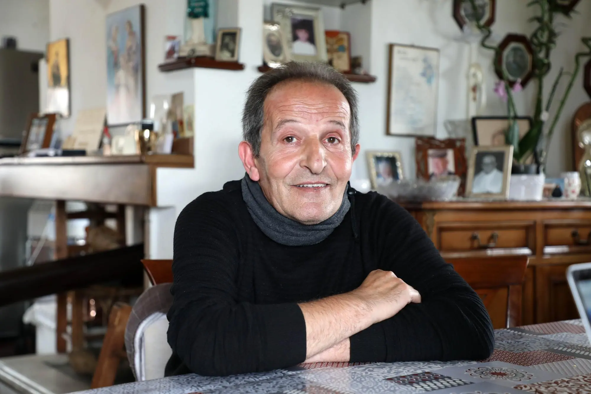 Beniamino Zuncheddu nella sua casa a Burcei circa un anno dopo dalla sua scarcerazione (foto Max Solinas)