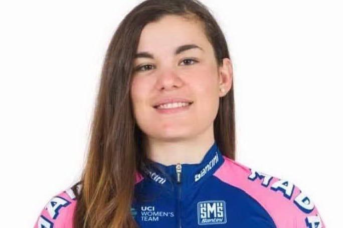 Ciclismo, Giro Rosa: grave caduta per la 21enne Claudia Cretti
