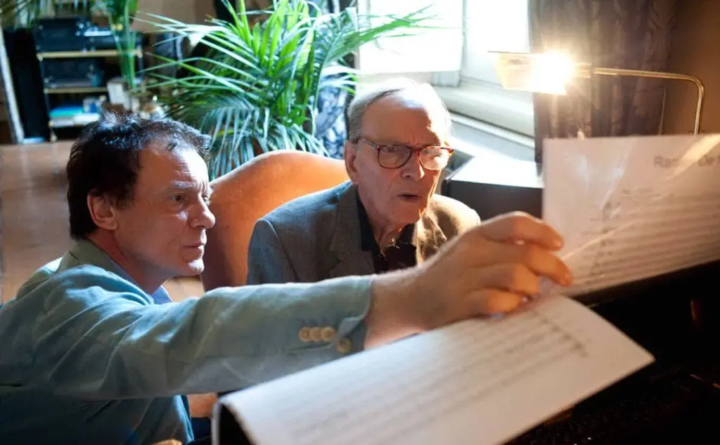 Con il cantante e attore Massimo Ranieri