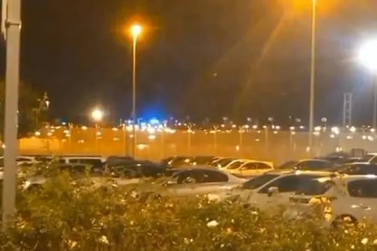 Francia, treno merci urta minibus alla Manica: 19 feriti