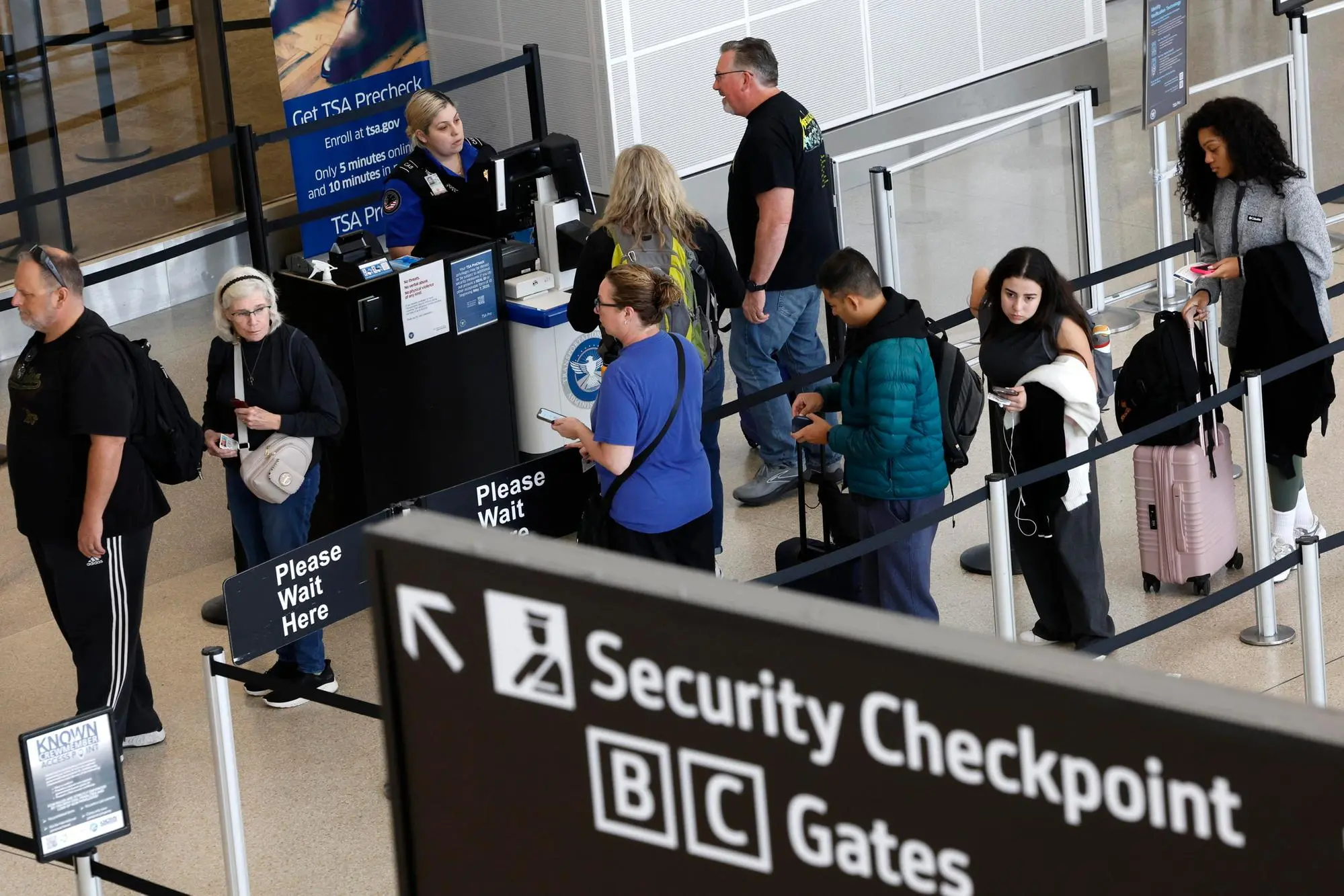 Usa, caos negli aeroporti (Ansa)