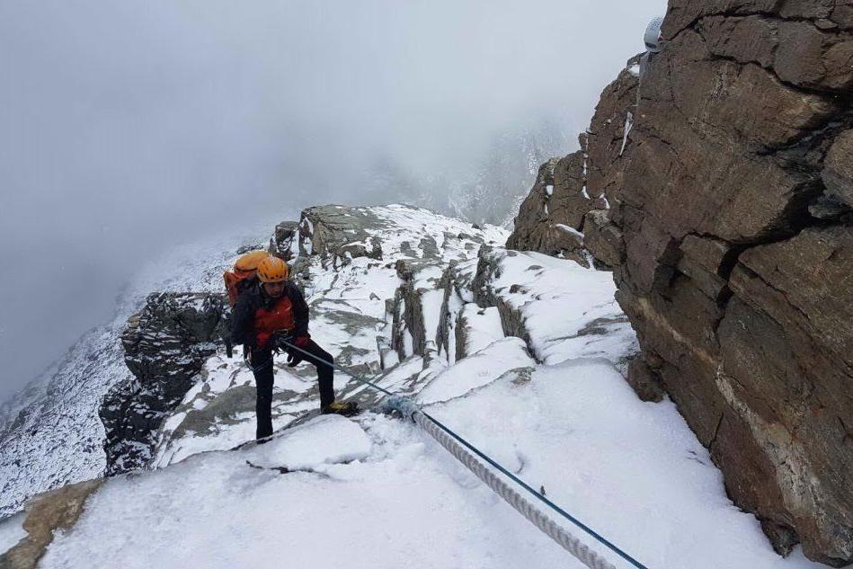 Valle d'Aosta, precipitano per mille metri: morti due alpinisti sul Cervino