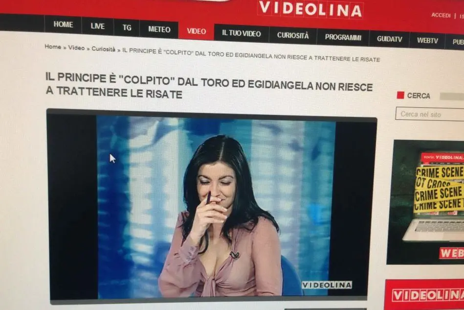 Egidiangela Sechi non riesce a trattenere le risate