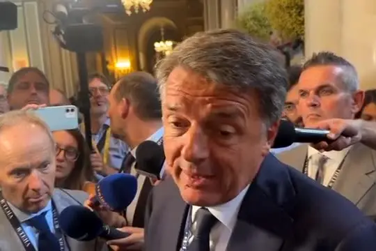 Renzi propone "contratto alla tedesca" contro divisioni centrosinistra