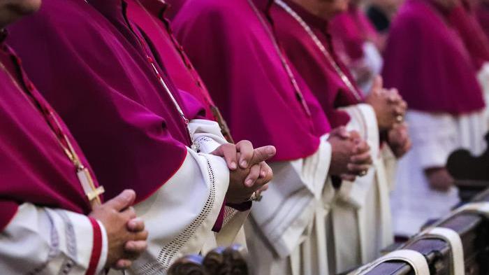 Pédophilie, l’Église de France exprime « la honte » : 216 mille victimes de 1950 à aujourd’hui