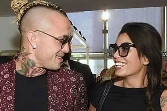 Radja Nainggolan e Claudia Lai (foto Instagram)