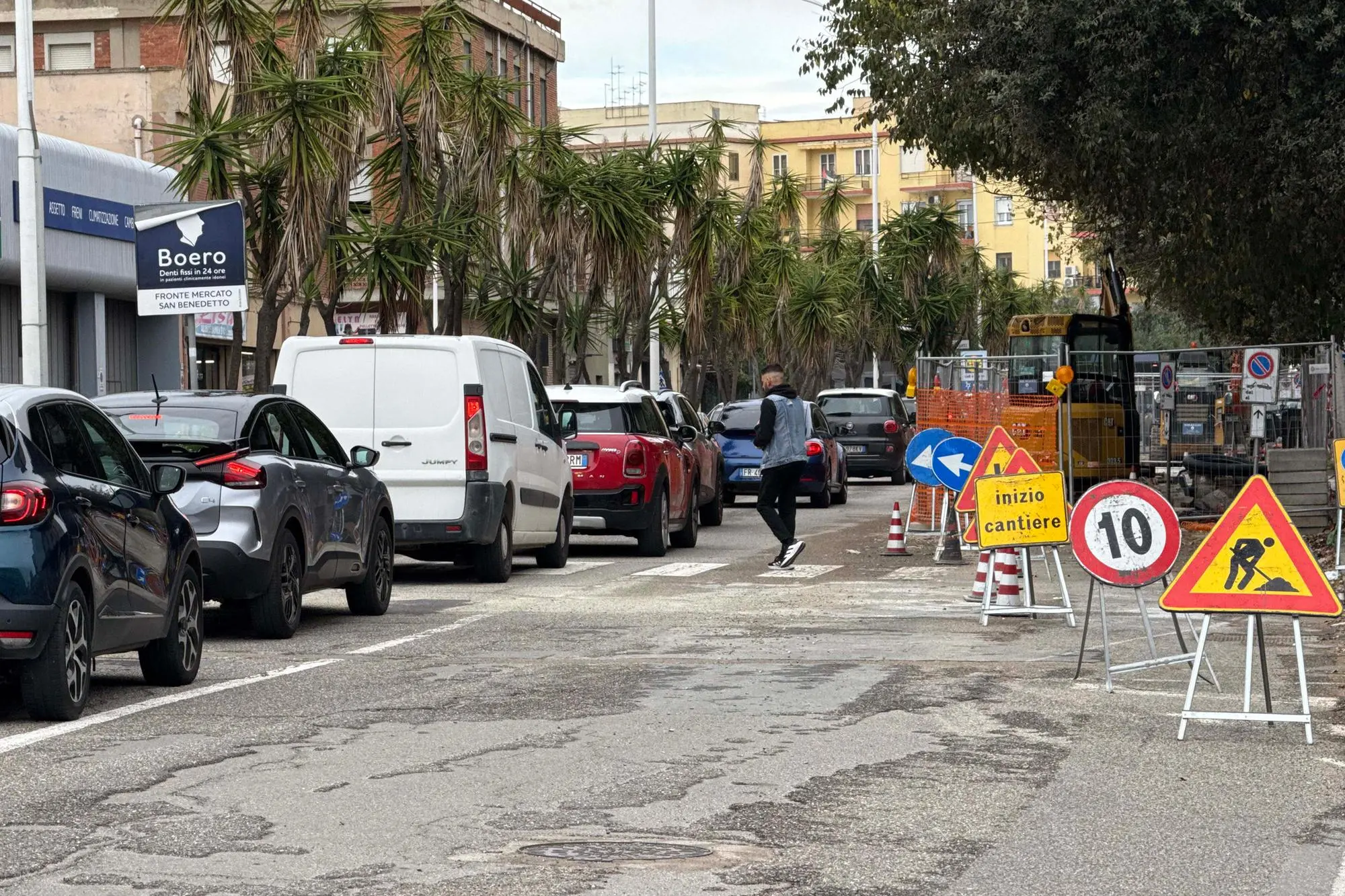 08 novembre 2025 Cagliari via Po Strade rattoppate cantieri Abbanoa Enel non asfaltano dopo i lavori. Foto Max Solinas