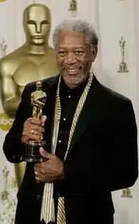 Vince l'Oscar come attore non protagonista per &quot;Million dollar baby&quot; (archivio L'Unione Sarda)