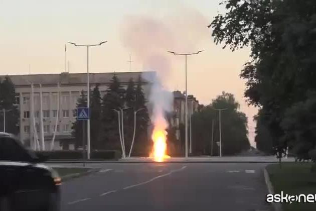 Terribile esplosione nella piazza centrale di Kramatorsk