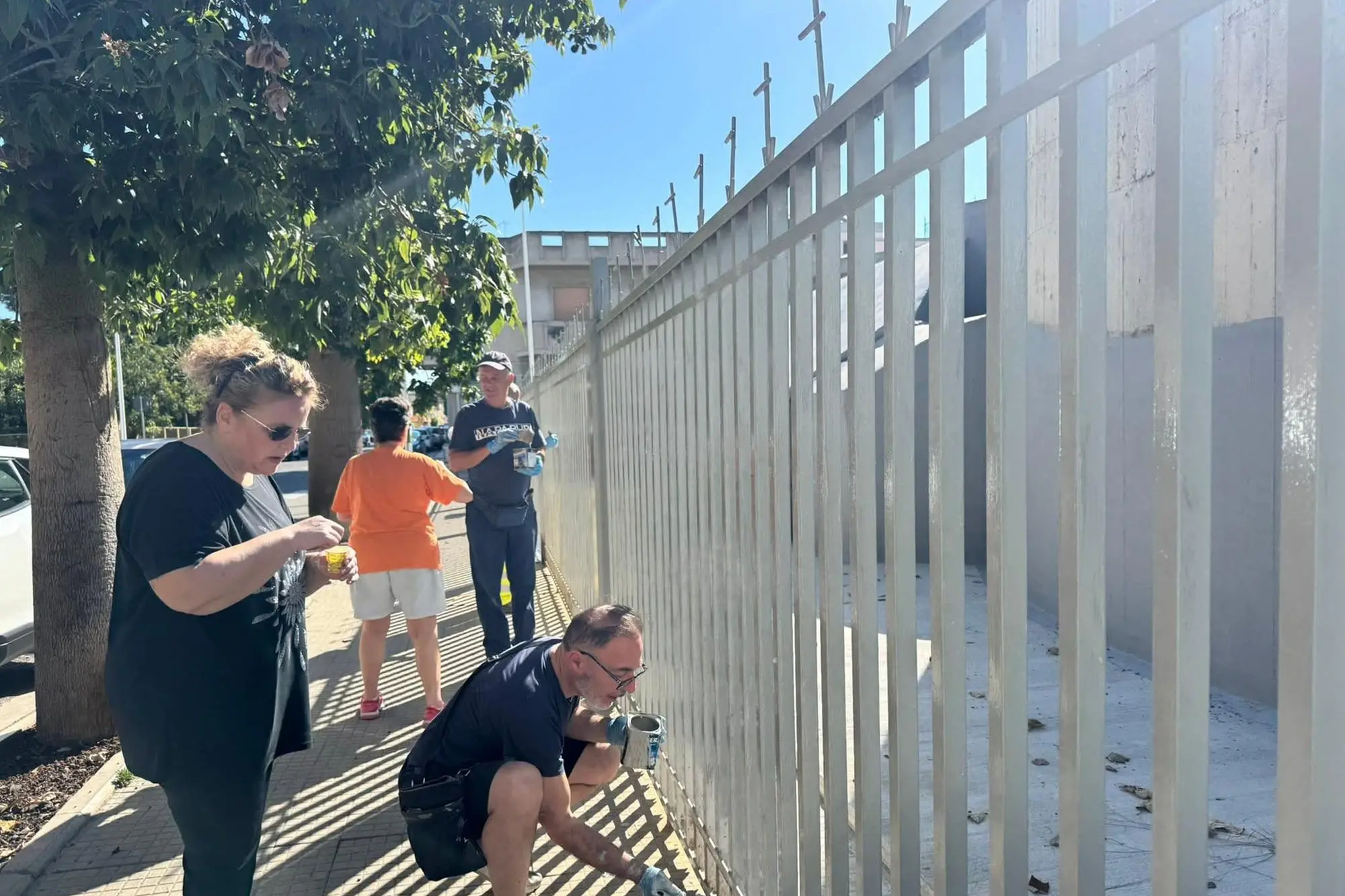 I lavori fuori dalla chiesa (foto Daga)