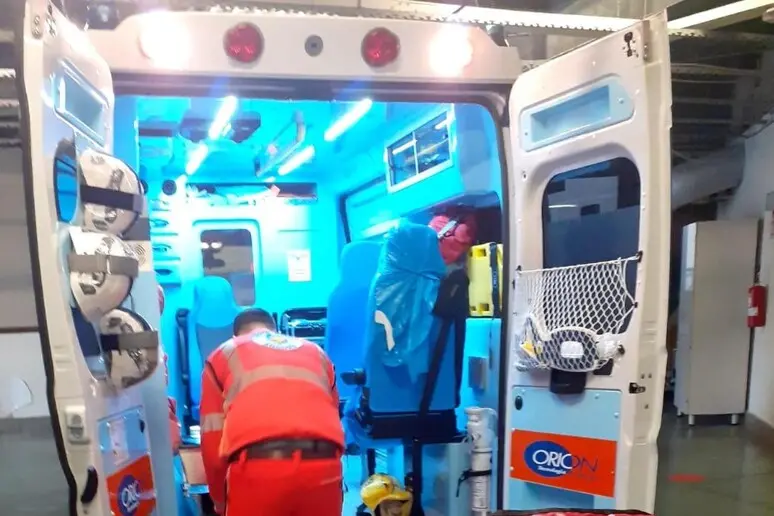 Un'ambulanza