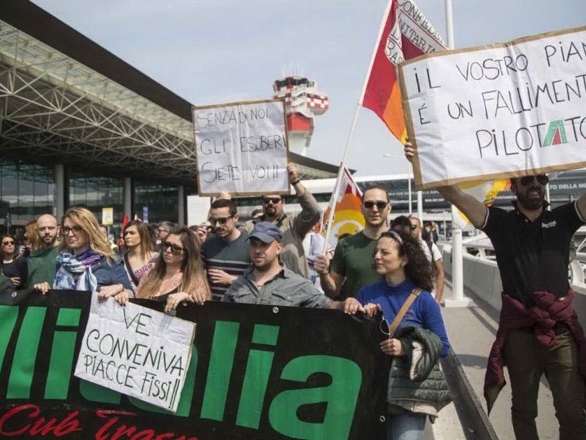Referendum Alitalia, accordo bocciato: convocato in tarda mattinata il Cda