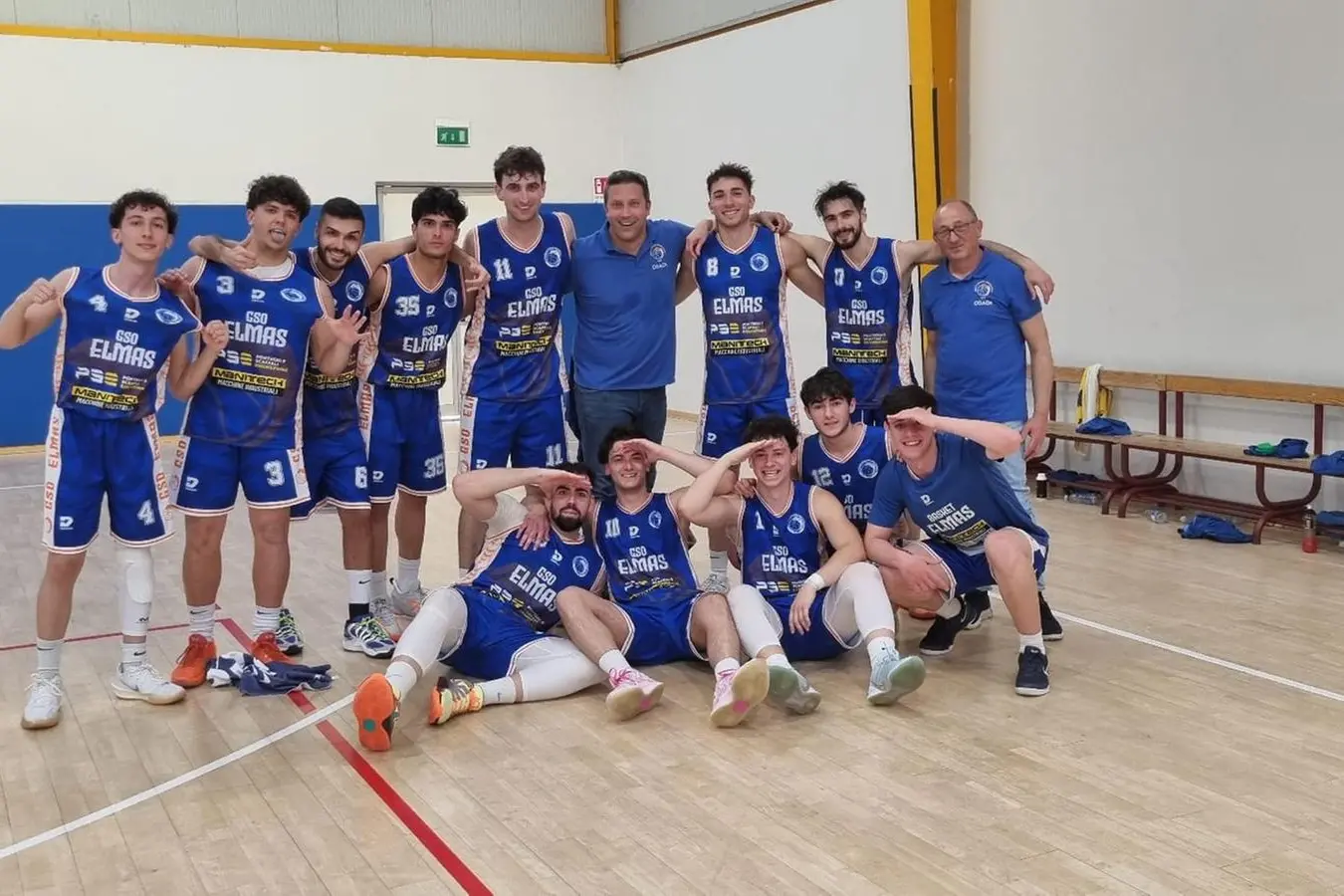 Festeggiamenti in casa Elmas dopo la vittoria contro il CUS Sassari (foto concessa)