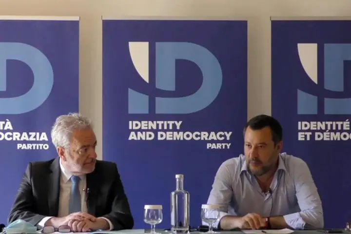Matteo Salvini al convegno del gruppo Identità e Democrazia (Ansa)