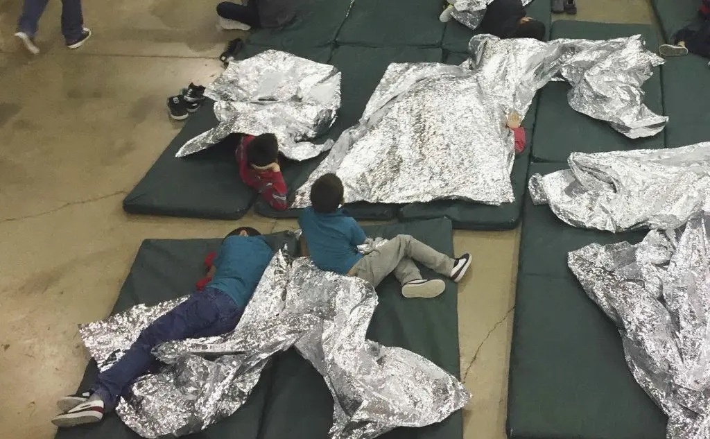 Texas, i bimbi immigrati separati dai genitori: le foto-choc