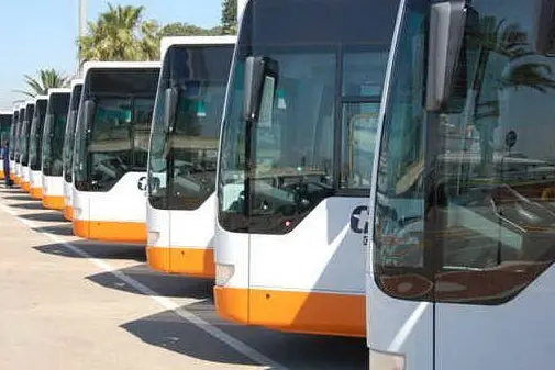 Autobus in servizio a Cagliari
