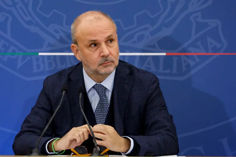 Il ministro della Salute Orazio Schillaci (Ansa)