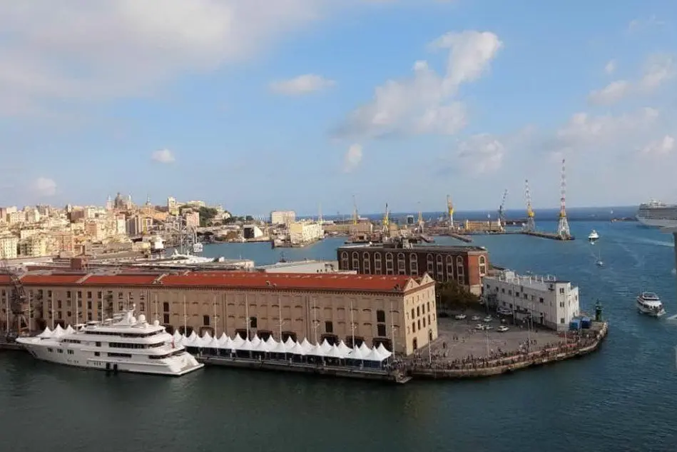 Il porto di Genova (Google Maps)